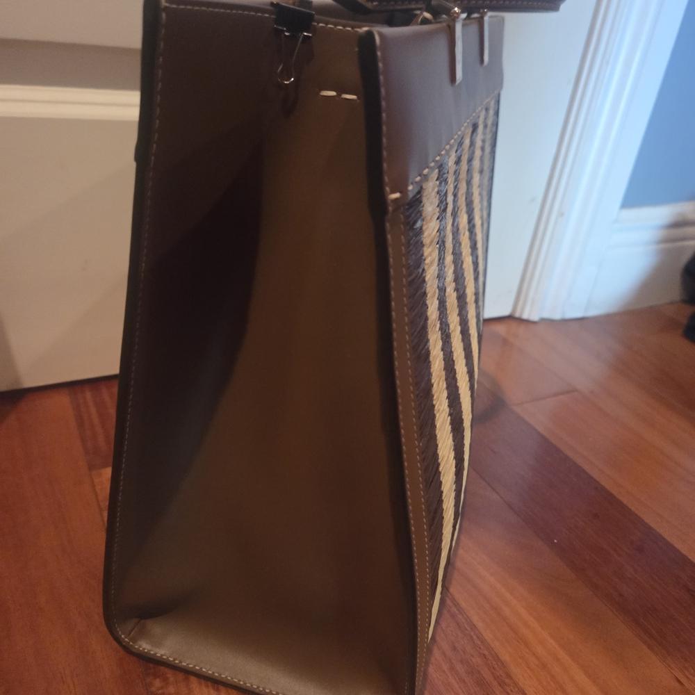 Auth Fendi Med SUNSHINE Bag NEW - Picture 4 of 9